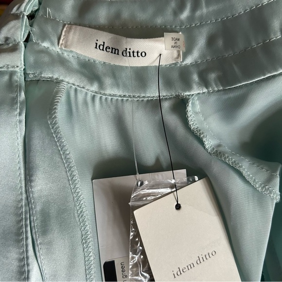NWT Idem Ditto Seafoam Green Satin High Neck Tank/Blouse Sieze Small - Picture 8 of 11